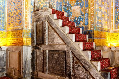 Tilya-Kori Madrasah 'ın Semerkant, Özbekistan, Orta Asya' daki Registan Meydanı