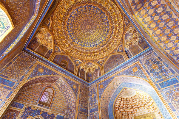 Interieur Van Tilya Kori Madrasah Registan Square Samarkand Oezbekistan Centraal — Stockfoto