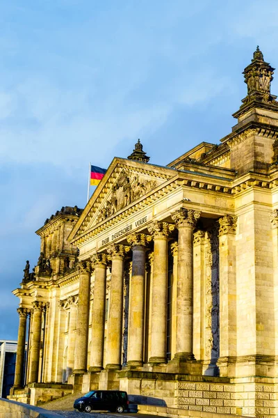 位于德国柏林 欧洲的帝国大厦外层 — 图库照片