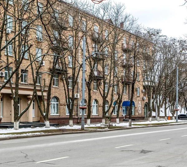 Mehrfamilienhäuser Und Eine Menschenleere Straße Winter Kiew Ukraine Europa — Stockfoto