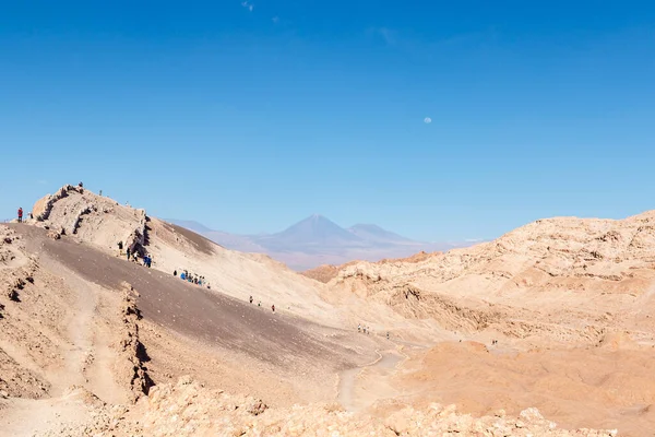 Valle Luna Der Atacama Wüste Mit Dem Vulkan Licancabour Hintergrund — Stockfoto