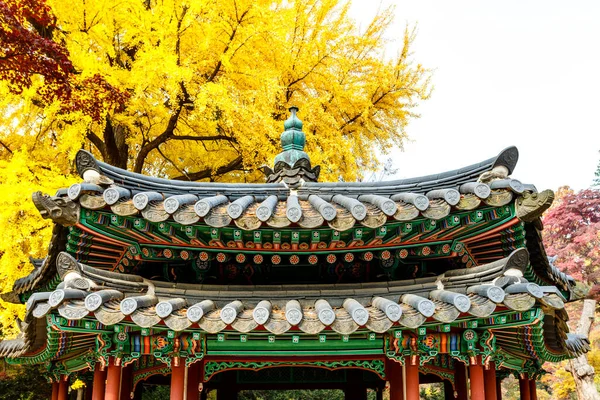 Toit Coloré Pavillon Dans Parc Palais Changdeokgung Séoul Corée Sud — Photo