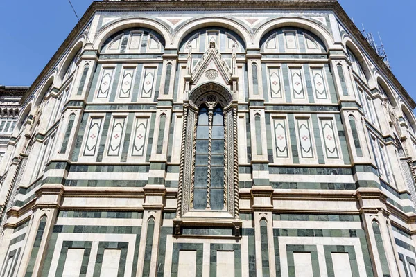 างนอกของโบสถ Santa Maria Del Fiore Duomo ในฟลอเรนซ สกาน ตาล โรป — ภาพถ่ายสต็อก