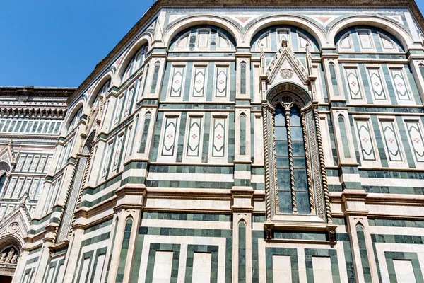 フィレンツェ トスカーナ州 イタリア ヨーロッパのサンタ マリア フィオーレ ドゥオーモ大聖堂の外観 — ストック写真