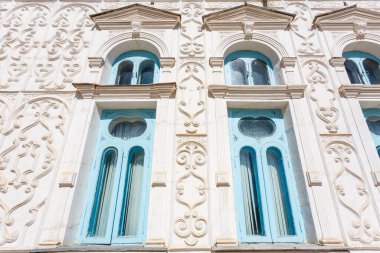 Buhara, Özbekistan, Orta Asya 'daki Sitori-i-Mokhi Khosa Sarayı' nın dışında.