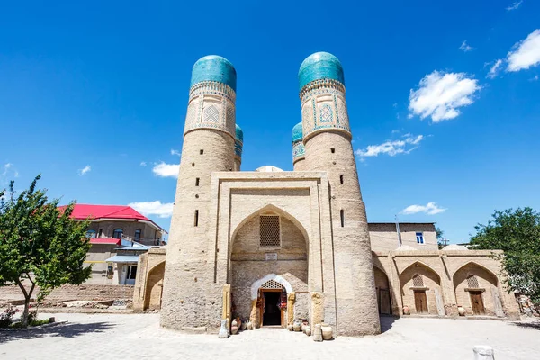 Utanför Chor Minor Madrassah Buchara Uzbekistan Centralasien — Stockfoto