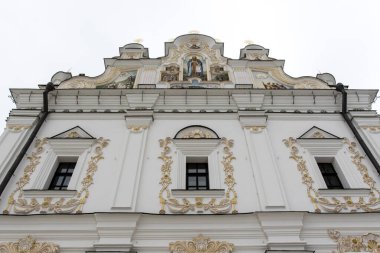 Dormition Katedrali (11.-18. yüzyıl) (2000 yılında yeniden inşa edildi), Yukarı Lavra, Kyiv, Ukrayna