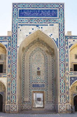 Bukhara, Özbekistan, Orta Asya 'daki Ulugbek medresesinin dış görünüşü