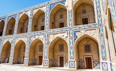 Bukhara, Özbekistan, Orta Asya 'daki Ulugbek medresesinin dış görünüşü
