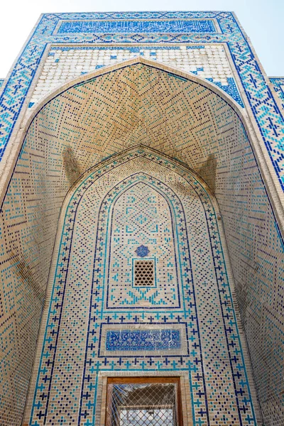 ウズベキスタン ブハラのウルグベク マドラサの外 中央アジア — ストック写真