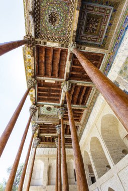 Buhara, Özbekistan, Orta Asya 'daki Bolo Hauz Camii' nin dışı.
