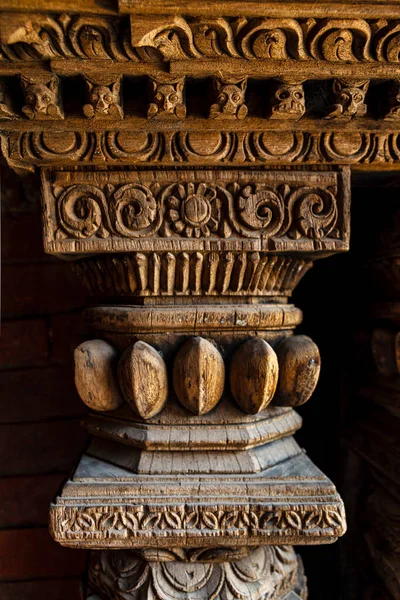 Pilar Madera Tallada Dentro Del Palacio Real Patan Lalitpur Nepal —  Fotos de Stock