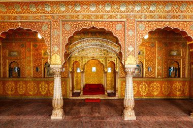 Lalgarh Sarayı 'ndaki taht odası, Bikaner, Rajasthan, Hindistan, Asya