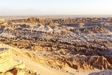 Kuzey Şili, Güney Amerika 'daki Atakama Çölü' ndeki Valle de la Luna Ay Vadisi 'nde gün batımı