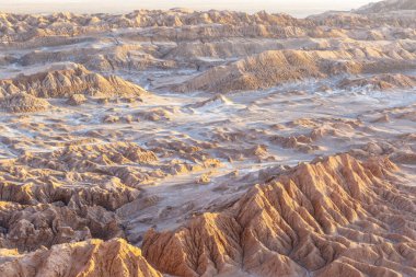 Kuzey Şili, Güney Amerika 'daki Atakama Çölü' ndeki Valle de la Luna Ay Vadisi 'nde gün batımı