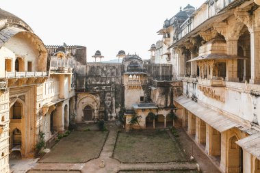 Bundi, Rajasthan, Hindistan, Asya 'daki mihrace sarayının avlusu.