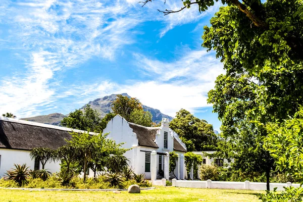 Exterior Una Antigua Casa Blanca Estilo Arquitectura Holandesa Del Cabo — Foto de Stock
