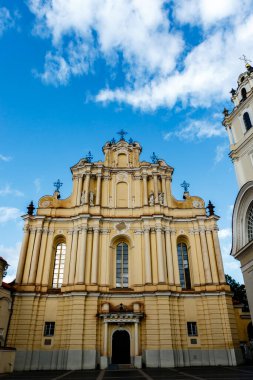 Vilnius Üniversitesi avlusu, Litvanya, Avrupa 'nın Vilnius şehrinde yer almaktadır.