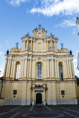 Vilnius Üniversitesi avlusu, Litvanya, Avrupa 'nın Vilnius şehrinde yer almaktadır.