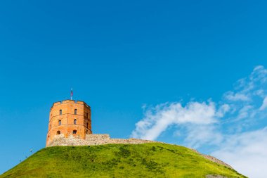 Gediminas Kalesi Vilnius 'un eski merkezinde, Litvanya, Avrupa