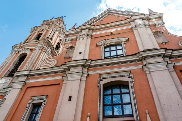 Gevel Van Katholieke Kerk Van Alle Heiligen Vilnius Litouwen Europa — Stockfoto