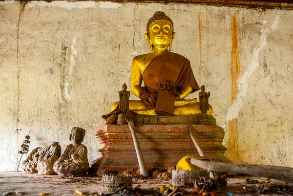 Interior Del Wat Chom Phet Templo Colina Área Luang Prabang — Foto de Stock