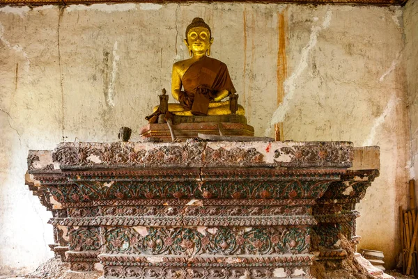 Interieur Van Wat Chom Phet Een Heuvel Tempel Luang Prabang — Stockfoto