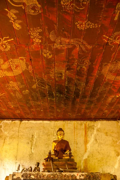 Interior Wat Chom Phet Templo Colina Área Luang Prabang Laos — Fotografia de Stock