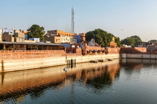 印度拉贾斯坦邦Jodhpur市中心的池塘 — 图库照片
