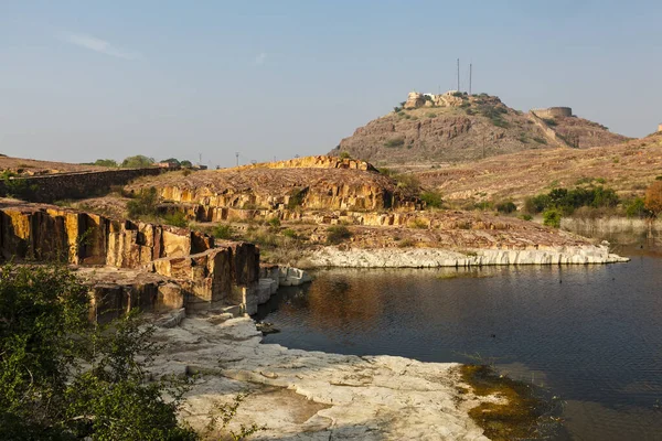 Uitzicht Vanaf Jaswant Thada Heuvels Het Meer Jodhpur Rajasthan India — Stockfoto