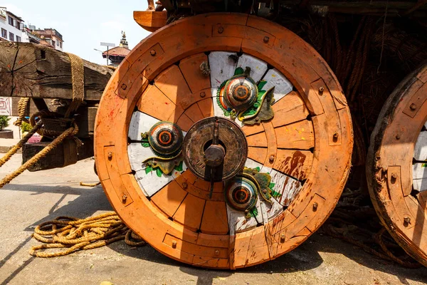 Rich Decorated Big Wheel Chariot Nepalese Hindu Festival Patan Nepla — ストック写真