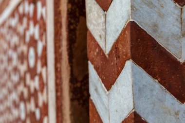 Agra, Uttar Pradesh, Hindistan ve Asya 'daki Itimad-ud-Daulah mozolesinin dışı.