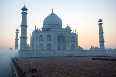 View at the Taj Mahal in Agra, Uttar Pradesh, India, Asia
