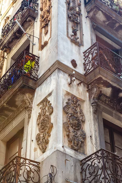 Facade Old Apartment Building Raval Barcelona Catalonia Spain Europe — Stock Photo, Image