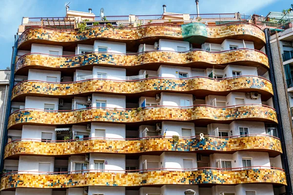 Esterno Condominio Colorato Barcellona Catalogna Spagna Europa — Foto Stock