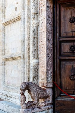Ornate facade of the Duomo Cathedral of San Rufino in Assisi, Umbria, Italy, Europe