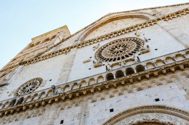 Ornate facade of the Duomo Cathedral of San Rufino in Assisi, Umbria, Italy, Europe