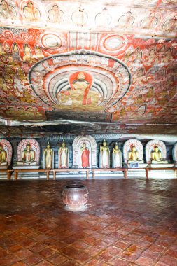 Budist mağara tapınaklarının içindeki Buda 'lar Dambulla, Central Sri Lanka, Sri Lanka, Asya' da