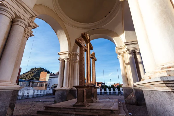 Stora Kors Vid Basilikan Our Lady Copacabana Bolivia Sydamerika — Stockfoto