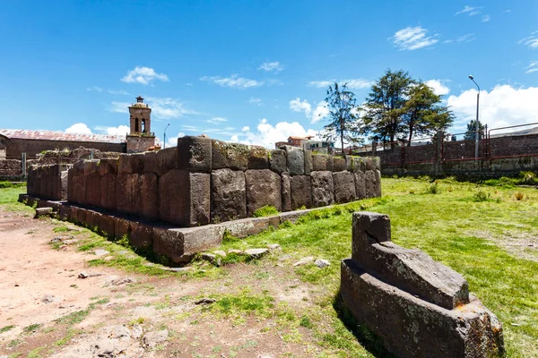 Giant Stone Penis Fertility Temple Chucuito Puno Lake Titicaca Peru —  Fotos de Stock