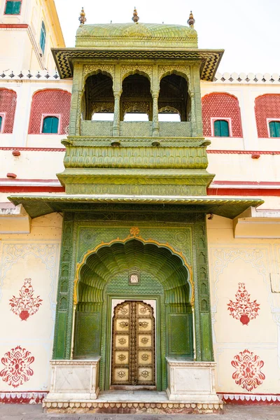 Green Gate Ganesha Statue Palm Leaves Decoration City Palace Jaipur — Stock Photo, Image