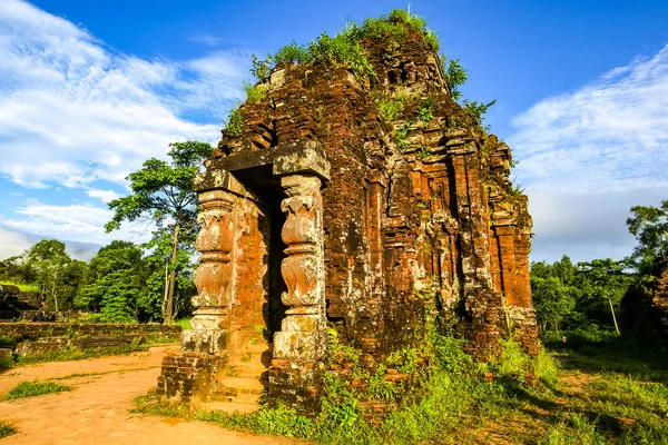 Old Ruined Temple Son Ancient World Heritage Site Hoi Vietnam — Stock Photo, Image