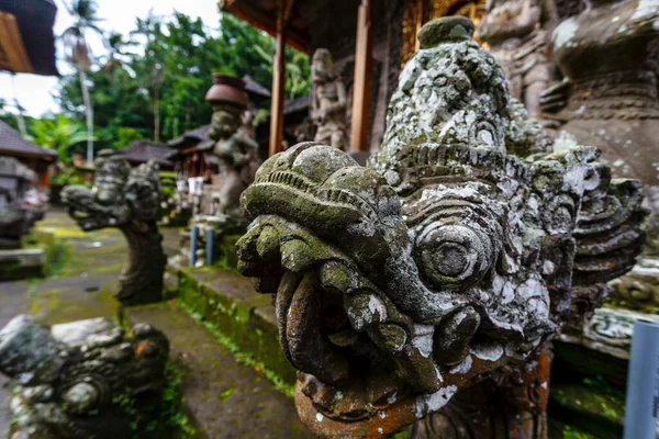 Guardian Socha Bedogol Uvnitř Balijského Hinduistického Chrámu Bali Indonésie Jihovýchodní — Stock fotografie