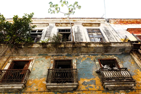 Fasáda Staré Zbořené Koloniální Budovy Historické Čtvrti Havana Kuba Severní — Stock fotografie