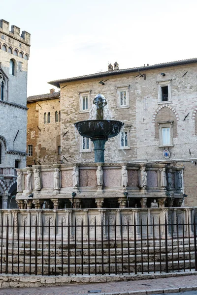 Fontana Maggiore Una Obra Maestra Escultura Medieval Situada Centro Piazza — Foto de Stock