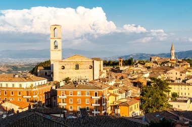 Perugia, Umbria, İtalya ve Avrupa 'daki Basilica di San Domenico kilisesinin manzarası