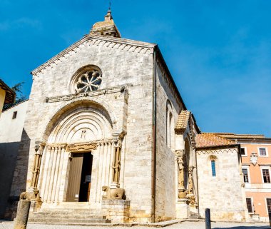 Collegiata di San Quirico 'nun dışı San Quirico d' Orcia, Tuscany, İtalya, Avrupa 'daki San Giulietta Kilisesi.