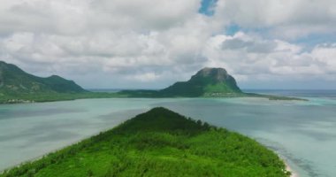 Doğada inanılmaz, Mauritius adası. Havadan Kuş Gözü Görünümü