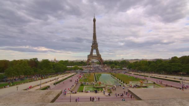 Eiffel Tower Sunset Summer Neutral Color Video Edit Most Popular — Stock video