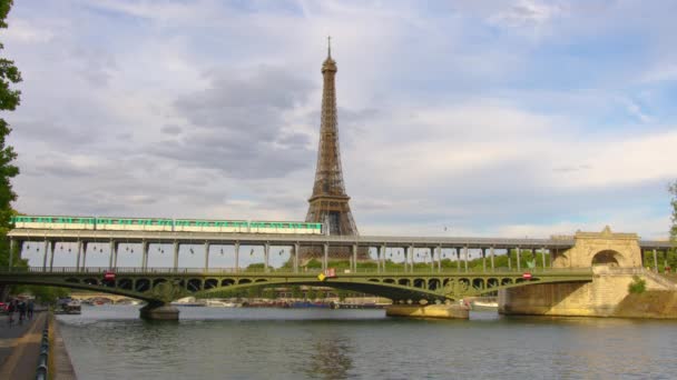 Iron Bridge River Paris Metal Tower Which Paris Metro Passes — Stock video